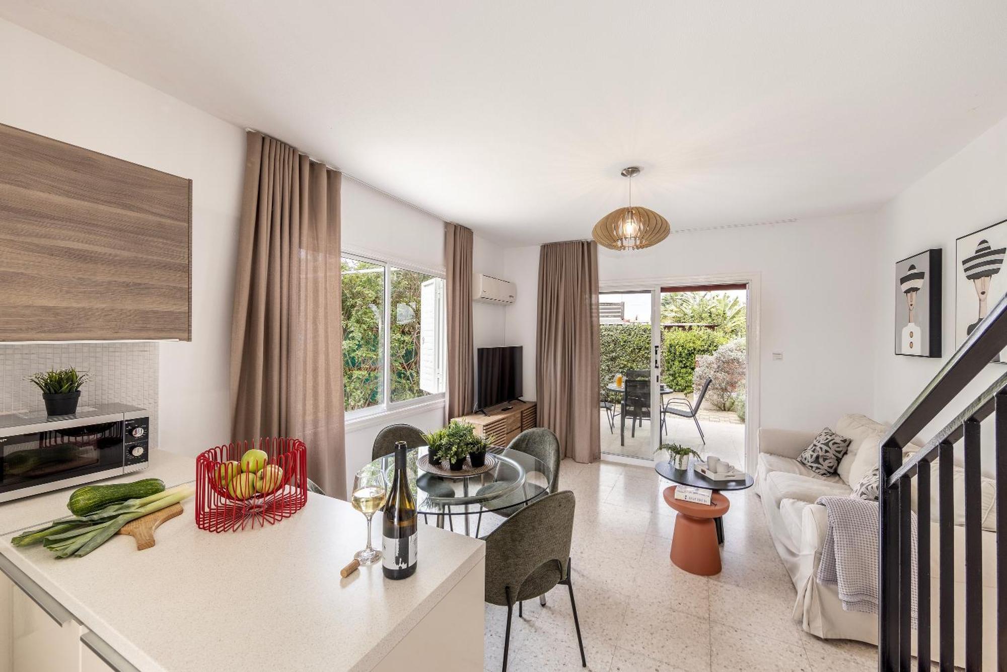 Larnaca Villa Marina Meneou Buitenkant foto