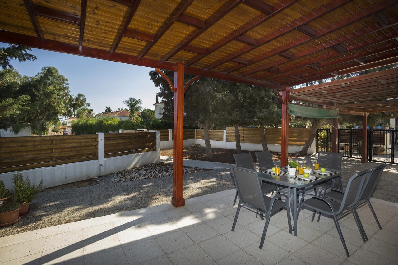 Larnaca Villa Marina Meneou Buitenkant foto